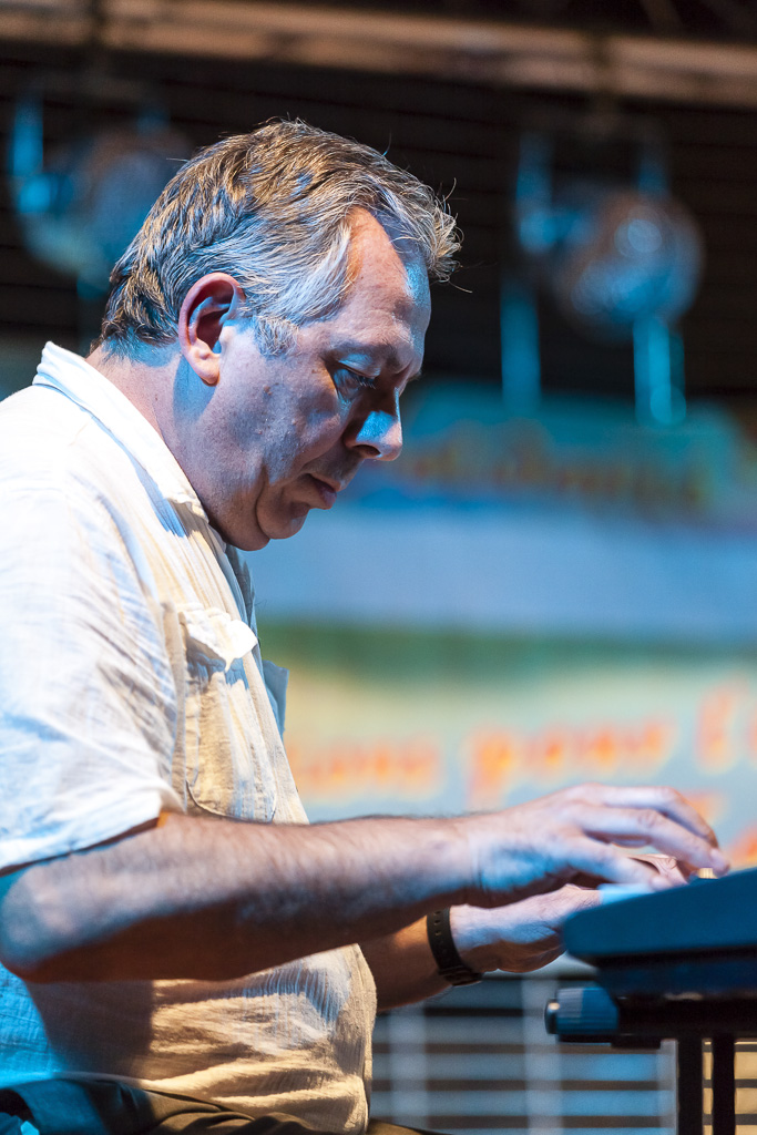 SOLA2013-76-1024